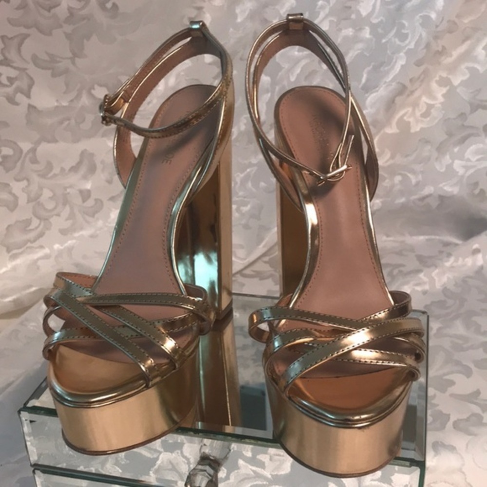 Rachel Zoe gold 2 inch platform sandal heels size 7 1/2 5 inch heel. Worn 1x